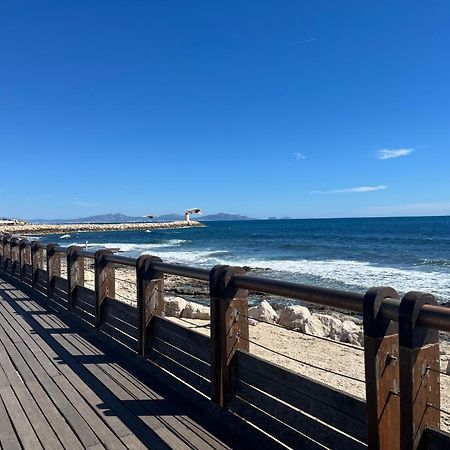 Apartamento Studio Lumineux, Avec Vue Mer - Conciergerie Regnier - Sausset-les-Pins Exterior foto