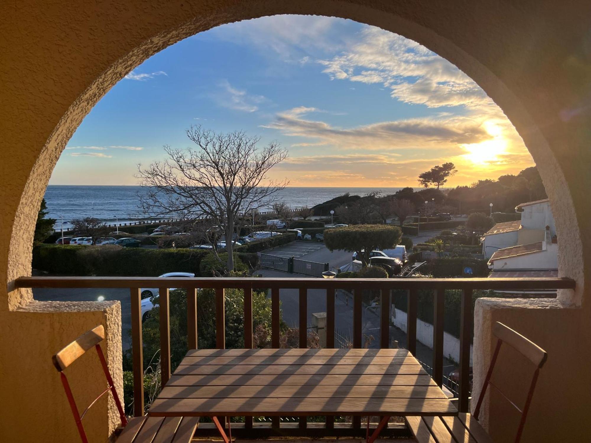 Apartamento Studio Lumineux, Avec Vue Mer - Conciergerie Regnier - Sausset-les-Pins Exterior foto